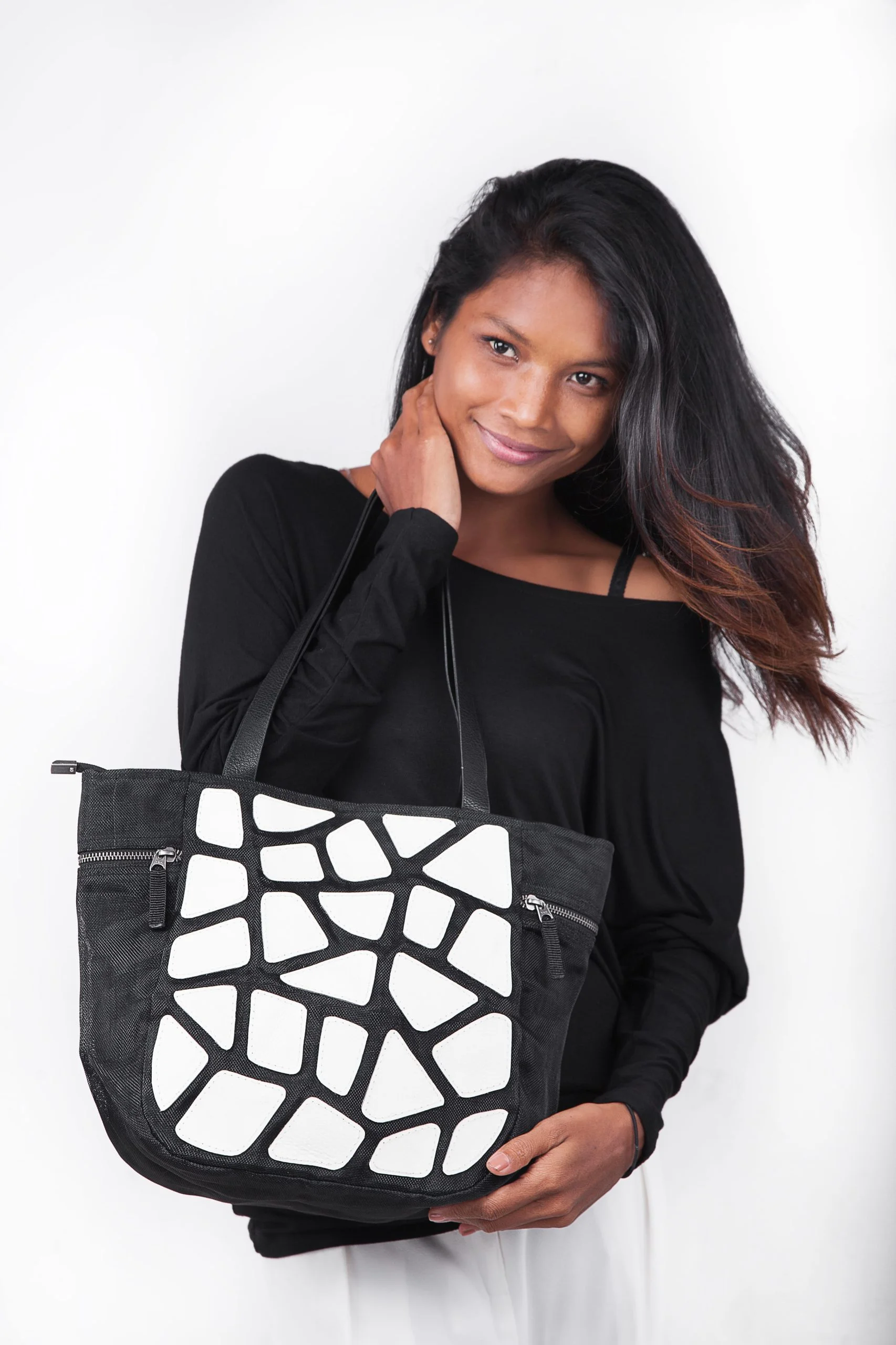 Path - Eco-friendly leather hand bag - Small - White
