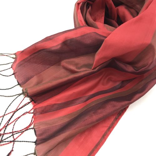 Red Scarf – Essential